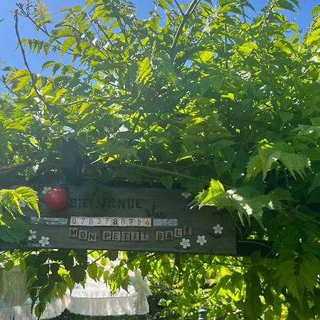 Bed and Breakfast Mon Petit Bali Maussane-les-Alpilles Exterior foto