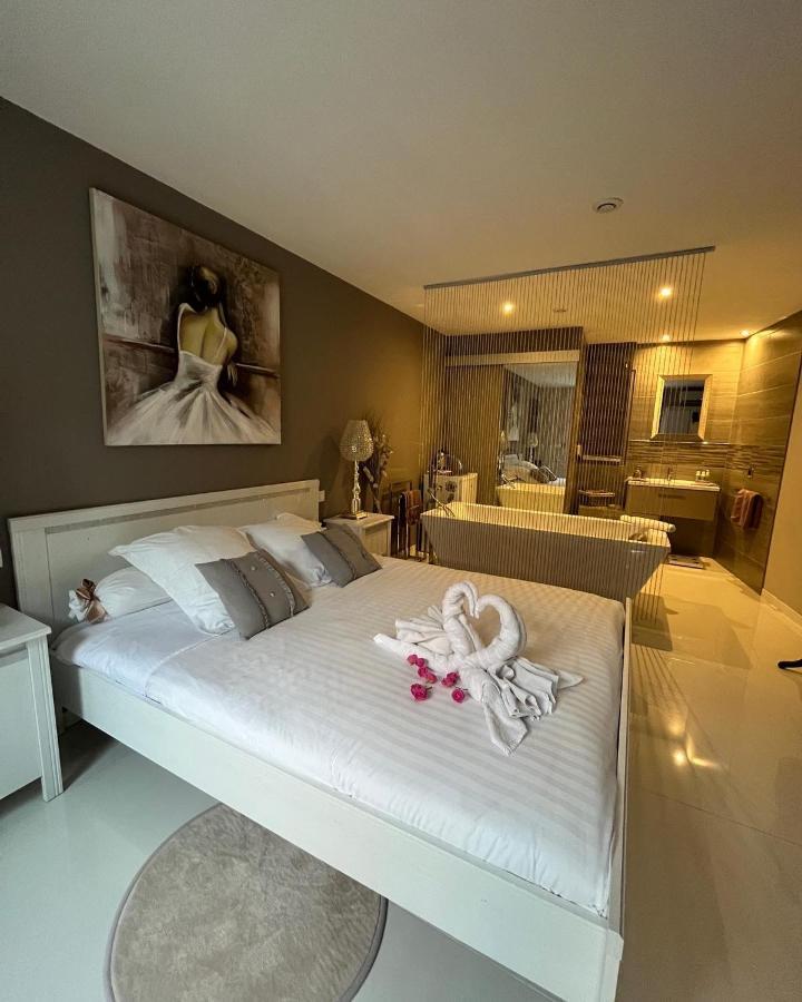 Bed and Breakfast Mon Petit Bali Maussane-les-Alpilles Exterior foto