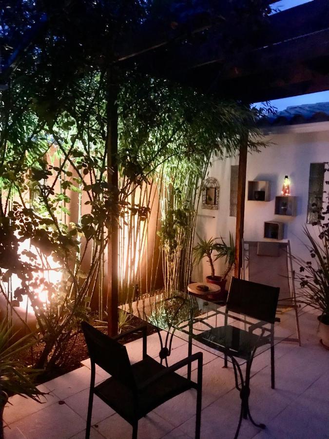 Bed and Breakfast Mon Petit Bali Maussane-les-Alpilles Exterior foto