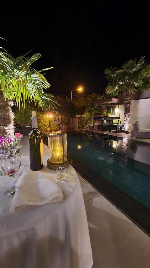 Bed and Breakfast Mon Petit Bali Maussane-les-Alpilles Exterior foto